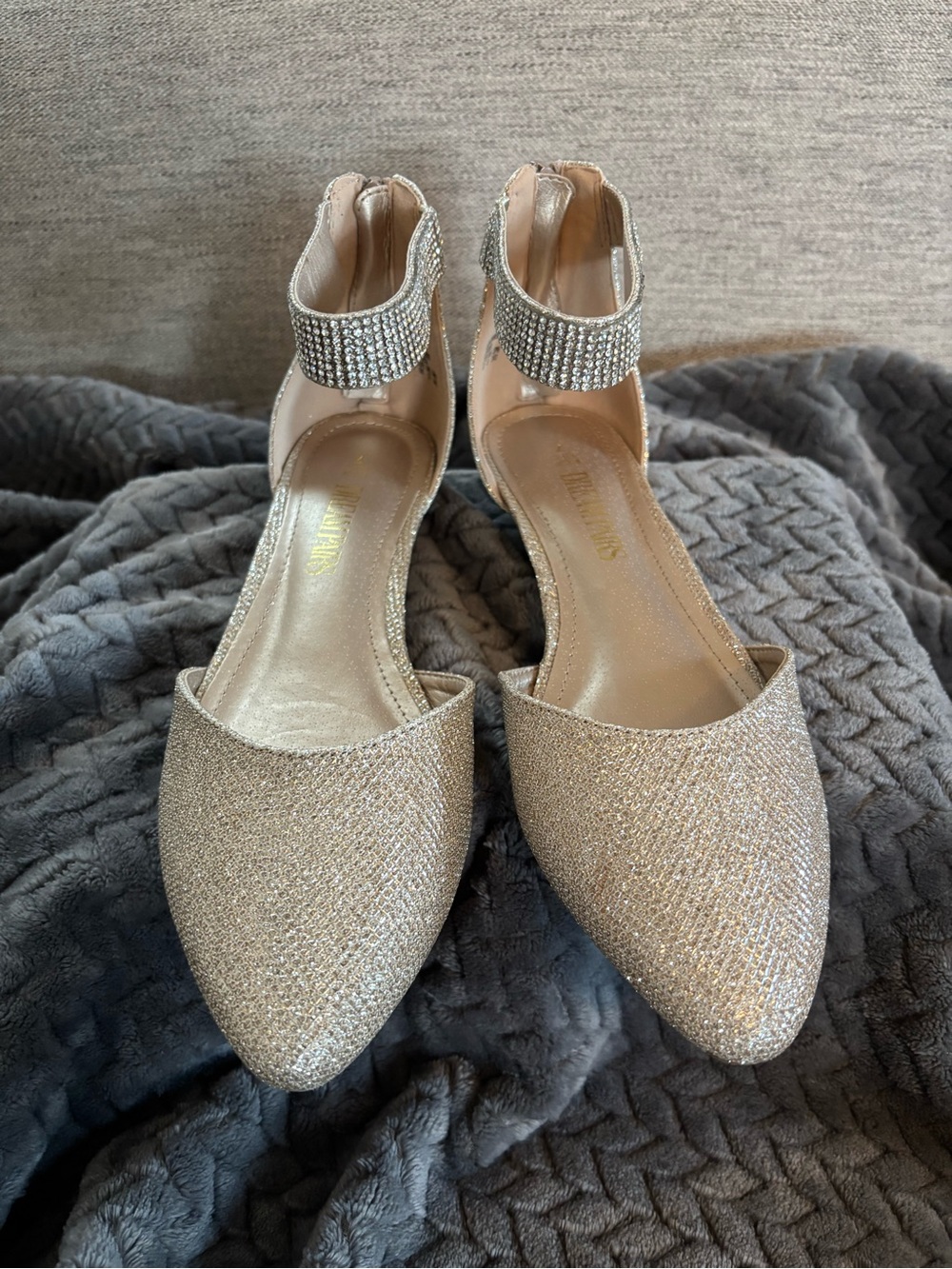 Dream Pairs Gold Glitter Pointed-Toe Rhinestone ankle strap Low wedge heel